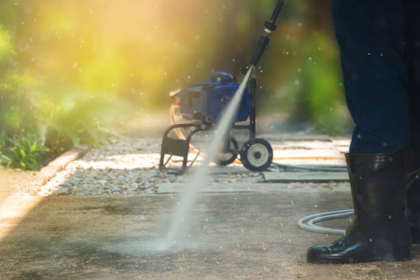 Best Gutter Cleaning  in Menands, NY